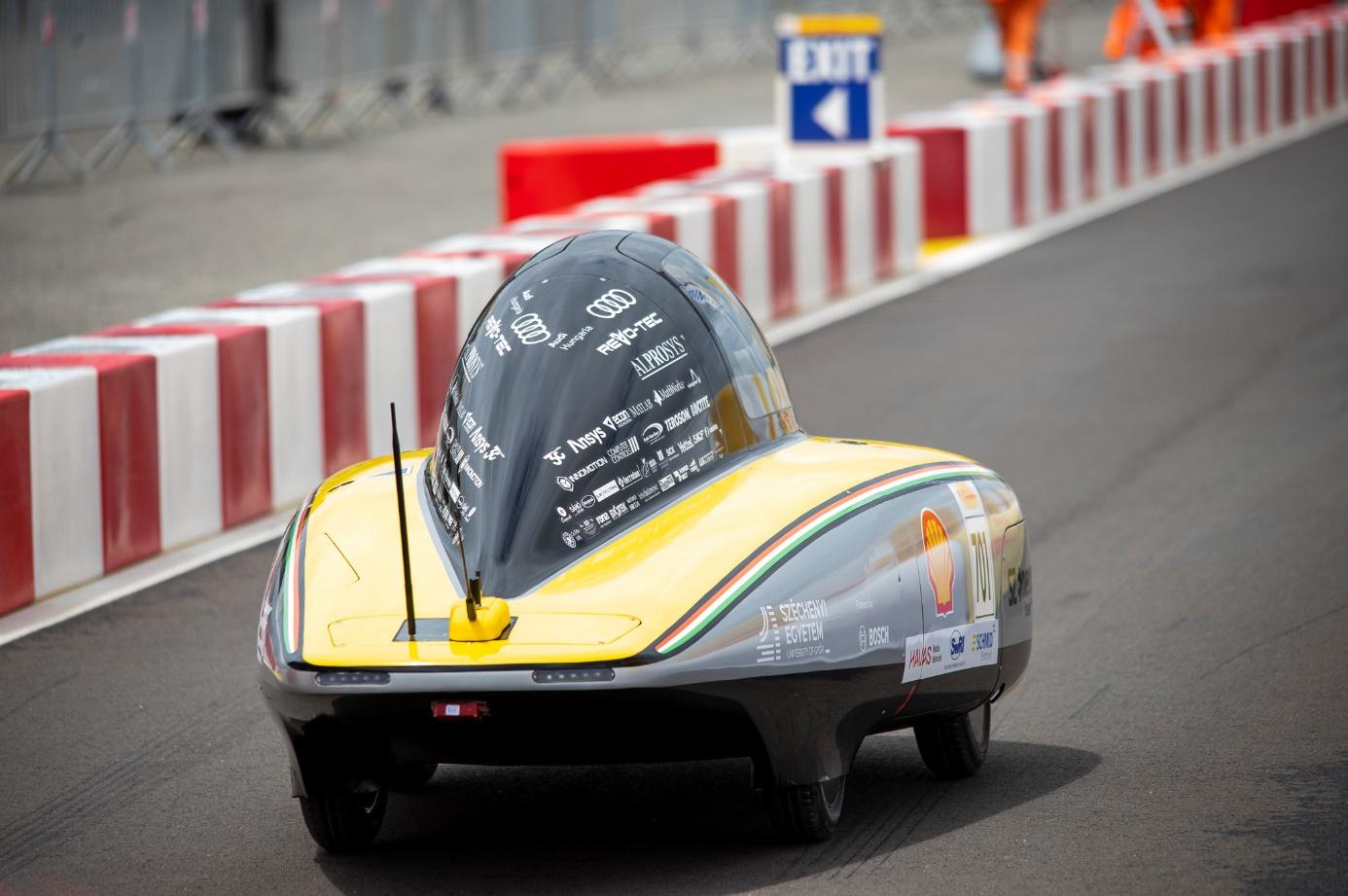 At the five-day competition held at the Paul Armagnac racetrack in France, the team of Széchenyi István University could stand on the top step of the podium twice