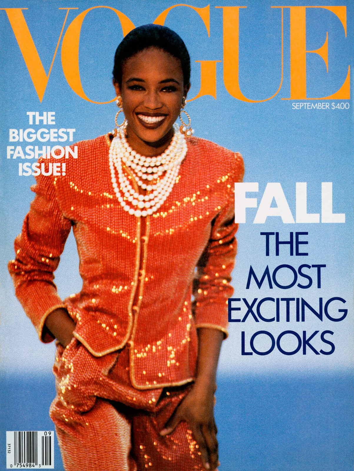 Glam Observer Blogger Giada Graziano shares September Issues of Vogue & Co. - Most Important of the Year - in photo: the December 1982 issue of Vogue