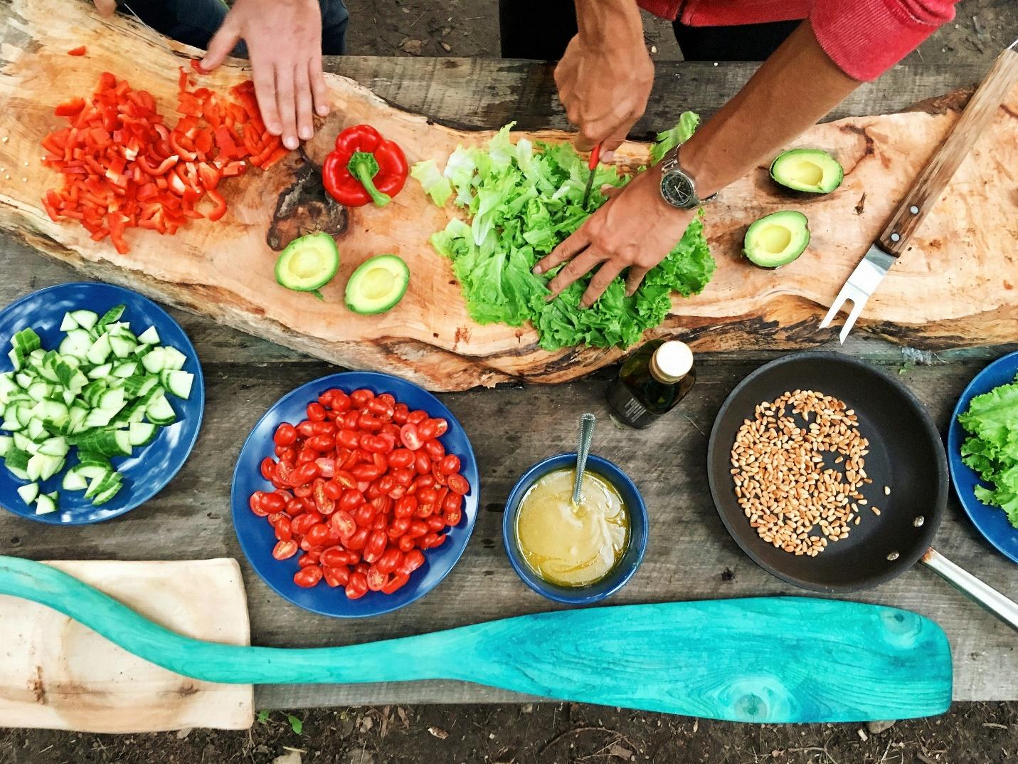 10 Cooking Challenges for Solo Female Travelers