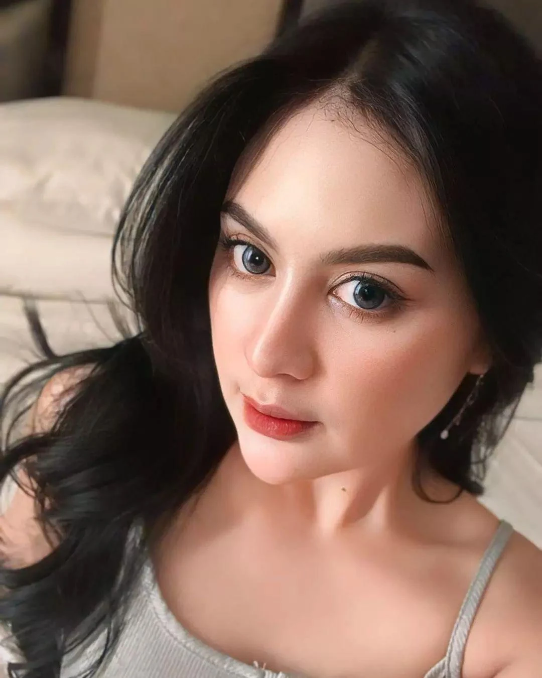 Wanita Seksi yang Membuat Hati Terbakar, wanita seksi, hati terbakar, gadis menggoda