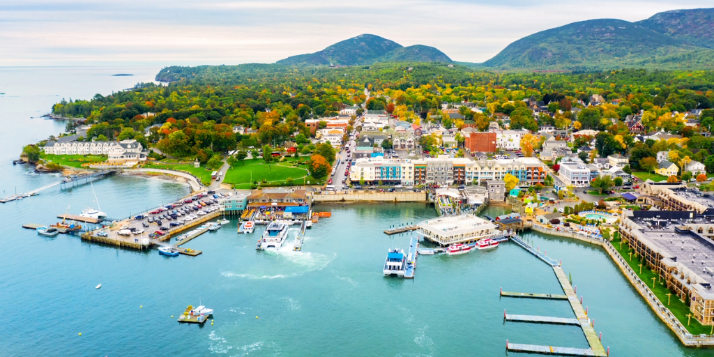 12 Coastal Towns for a Relaxing Getaway