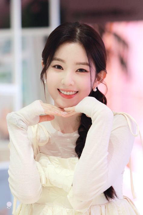 Irene of red velvet smiling 