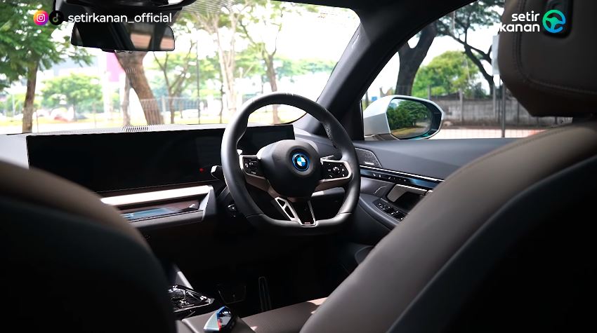  Interior Mewah BMW i5 dengan Teknologi Mutakhir