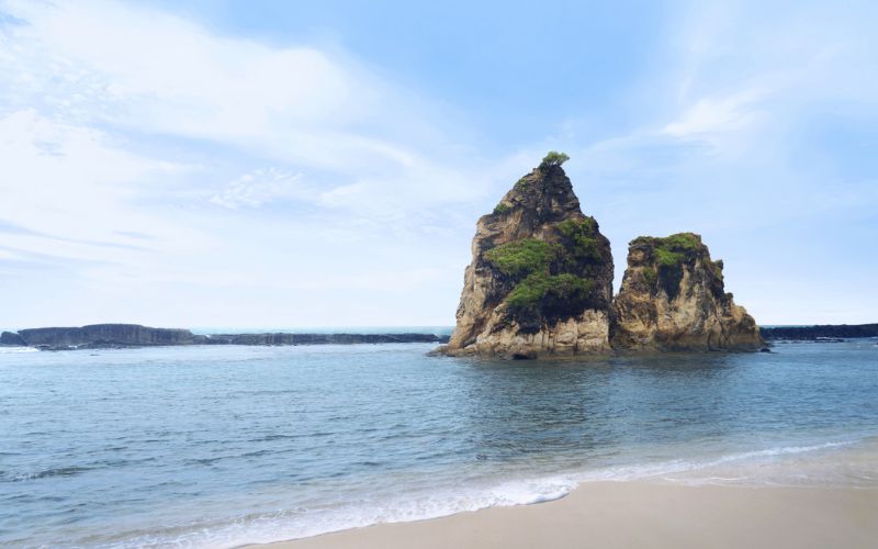 pantai terindah di indonesia