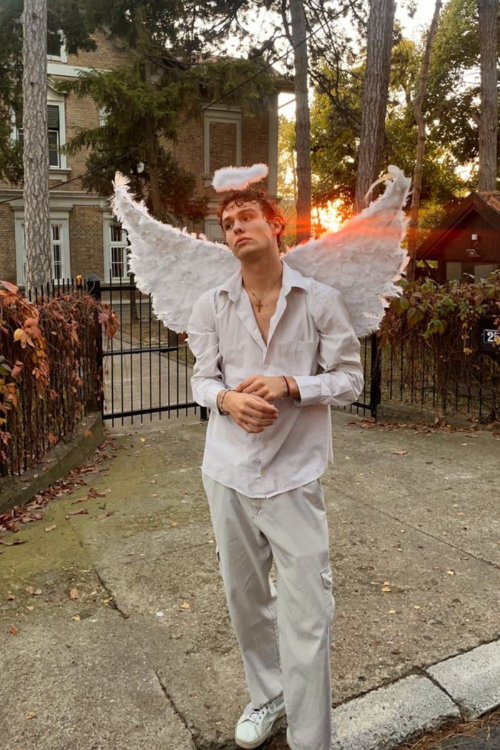 42 Last Minute Halloween Costumes for Men to Impress at Any Party