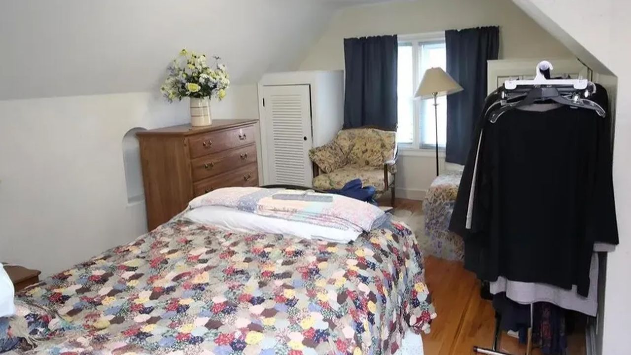 Charming 3-Bedroom Brick Home with Cozy Fireplaces and 3-Season Porch (Floor Plan Inside)