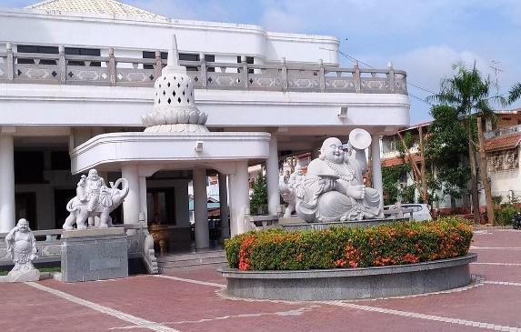 Maha Vihara Duta Maitreya Temple (Batam Center, Indonesia) - Đánh giá -  Tripadvisor