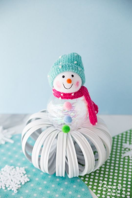 Mason Jar Lid Snowman