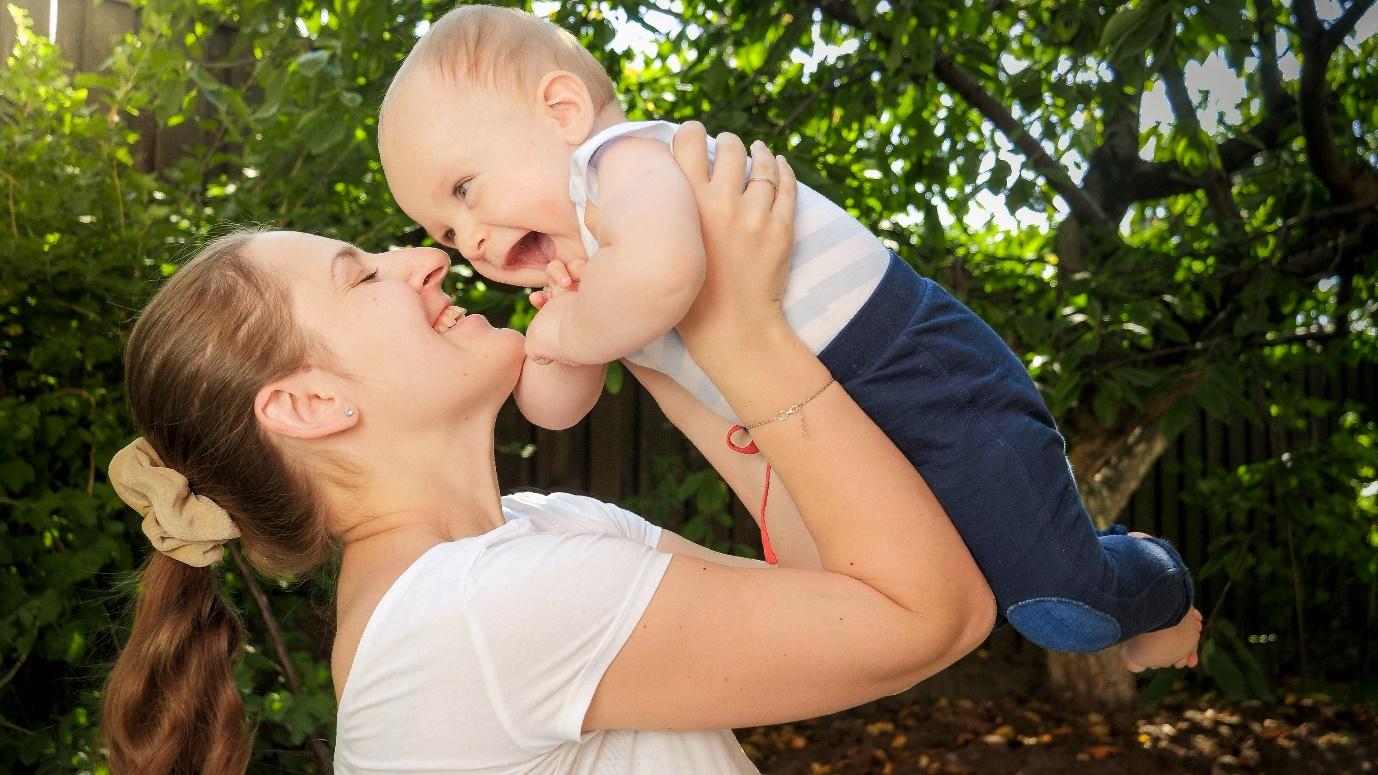 Bonding with Your Newborn