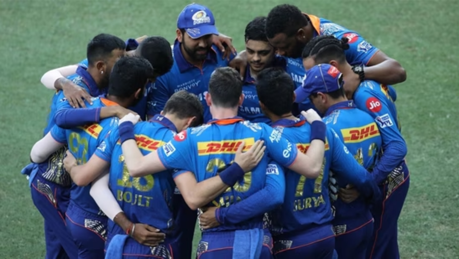 mumbai indians (MI)