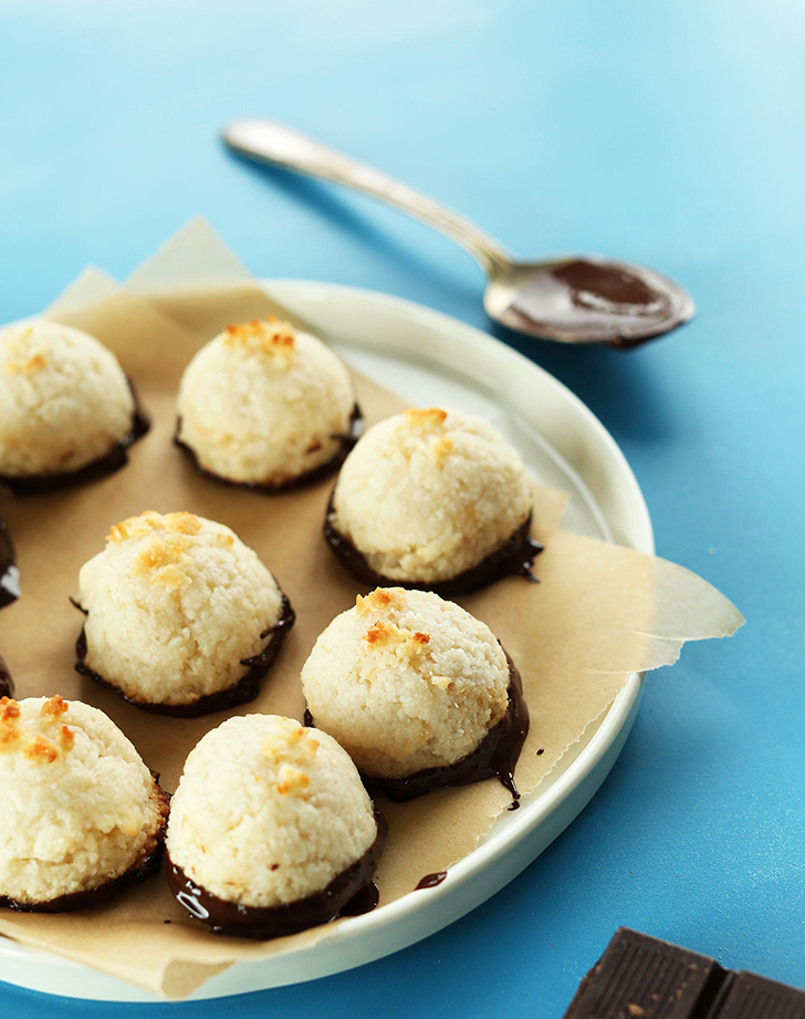 passover recipes: coconut macaroons dipped in chocolate