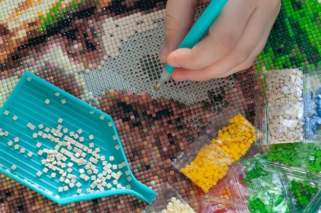 collecting-diamond-embroidery-diamond-mosaic-colored-crystals-needlework-creation_207254-99.jpg