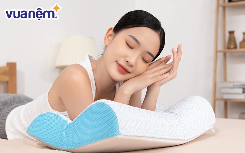 Gối foam Comfy Nami lượn sóng