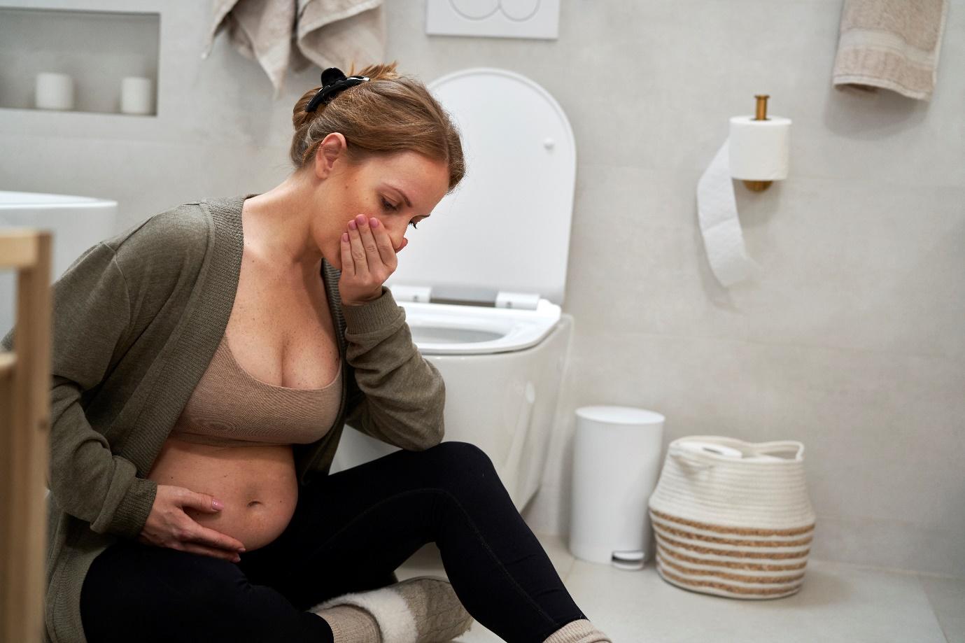 Manage Nausea and Vomiting During Pregnancy