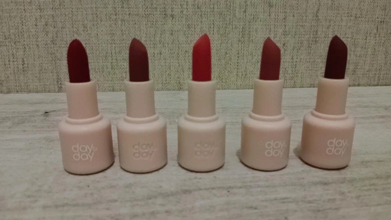 Review Implora Day To Day Series Lip Bullet