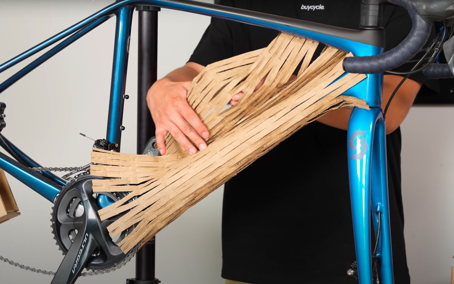 How to pack your bike: Medium Box