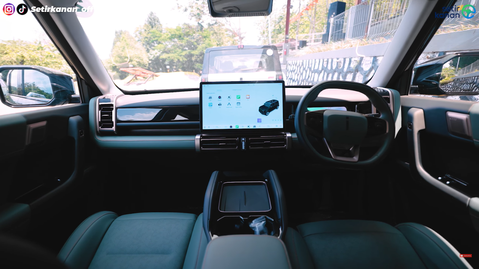 Interior Chery J6