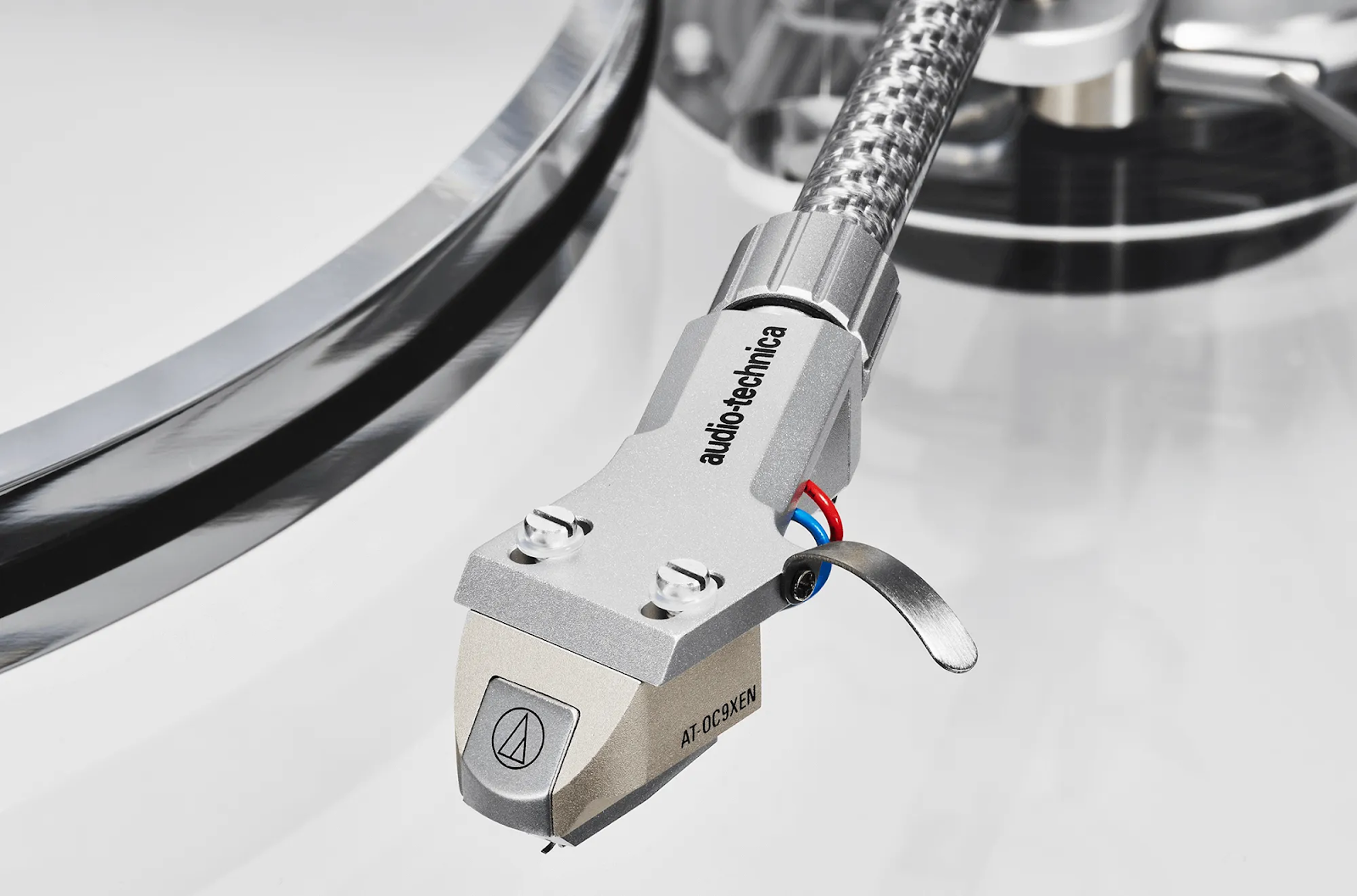 Audio-Technica AT-LPA2 Turntable tonearm.