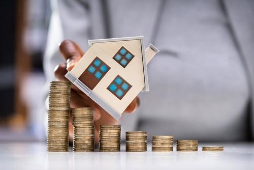 First Monthly House Price Fall for Six Months - Introducer Today