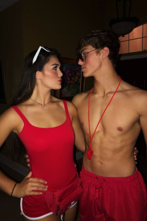 42 Last Minute Halloween Costumes for Men to Impress at Any Party