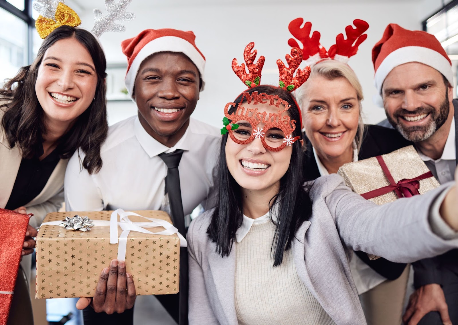 corporate holiday party ideas​