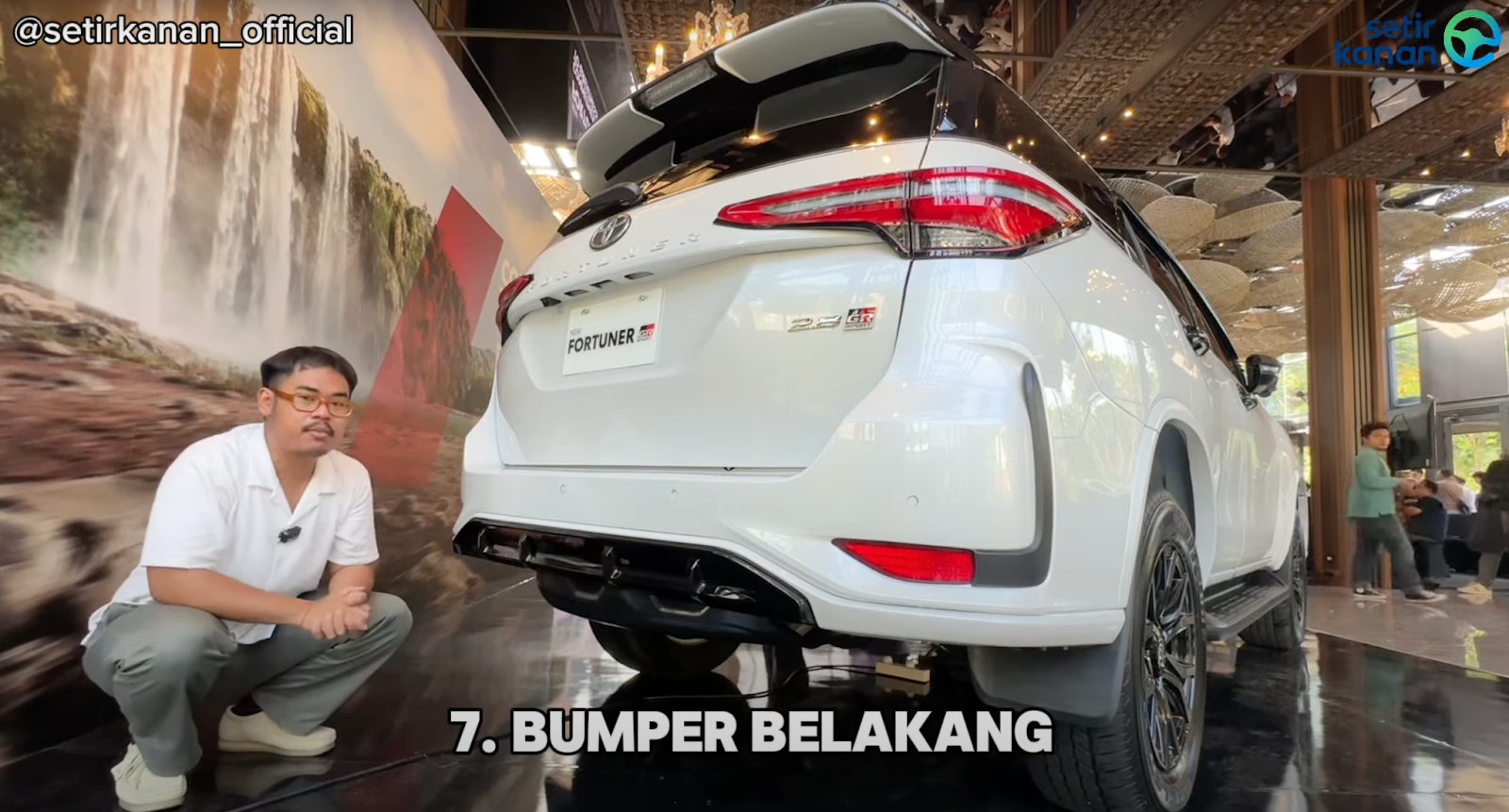 bumper belakang Toyota Fortuner Facelift 2024