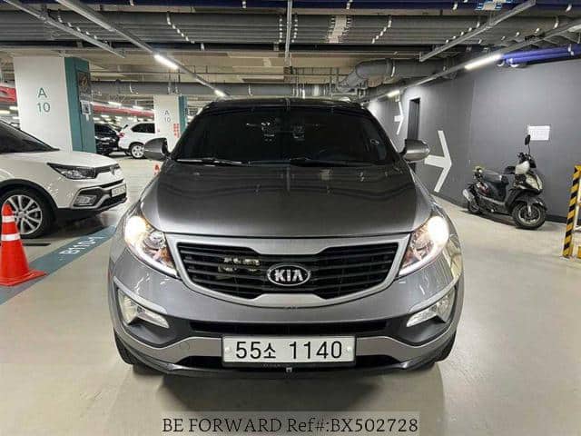 Kia Sportage
Gray
Front View