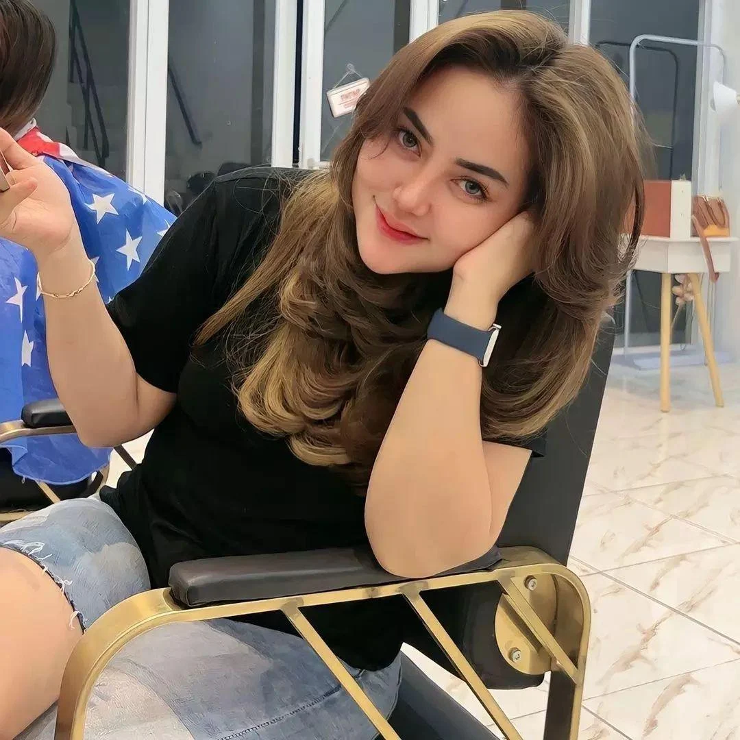 Wanita Cantik yang Membuat Setiap Detik Menjadi Lebih Menantang, wanita cantik, detik menantang, cewek seksi