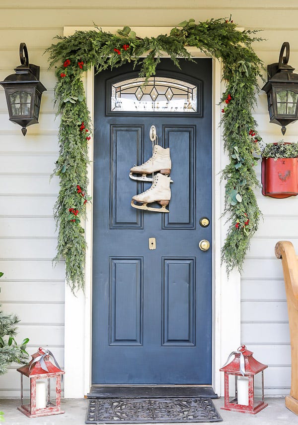 holiday door decor