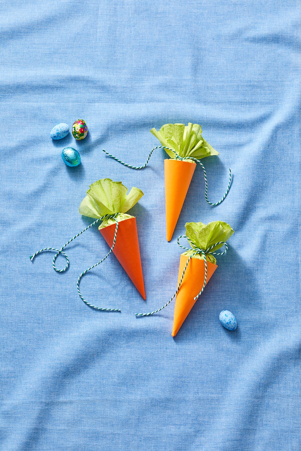 easter egg hunt ideas, three diy carrot shaped treat cones