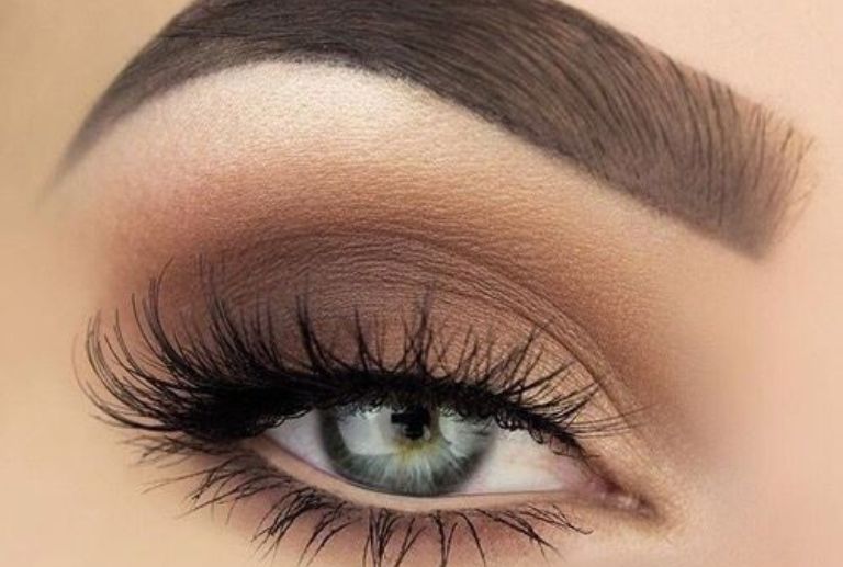Eye makeup
