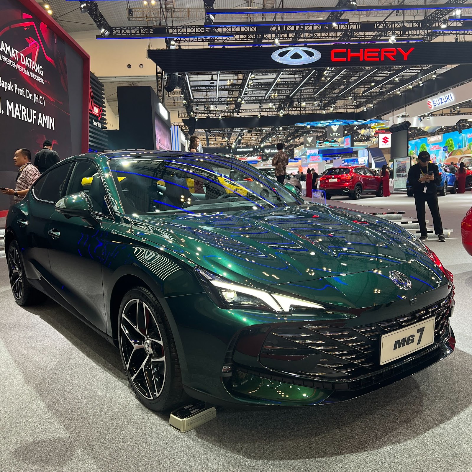 Eksterior MG 7
