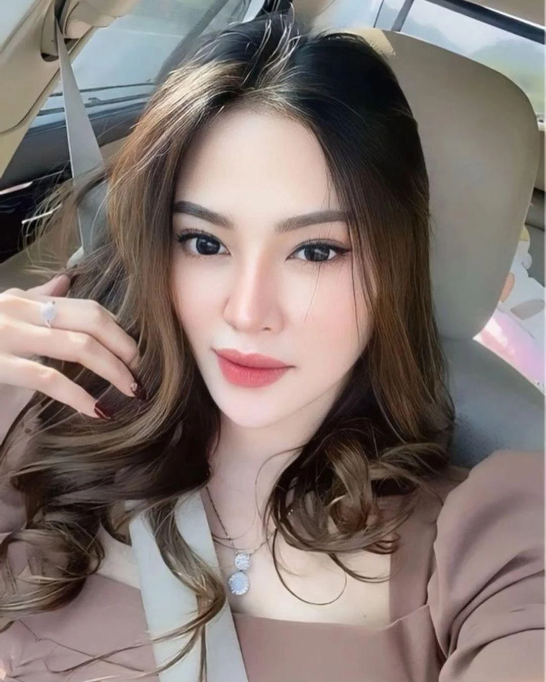 Cantiknya Cewek Indo Bikin Susah Fokus, cewek cantik indo, foto wanita muda, gadis manja