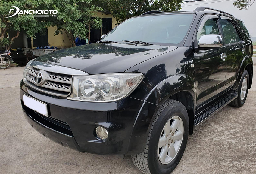 Ngoại thất Toyota Fortuner 2009 cũ
