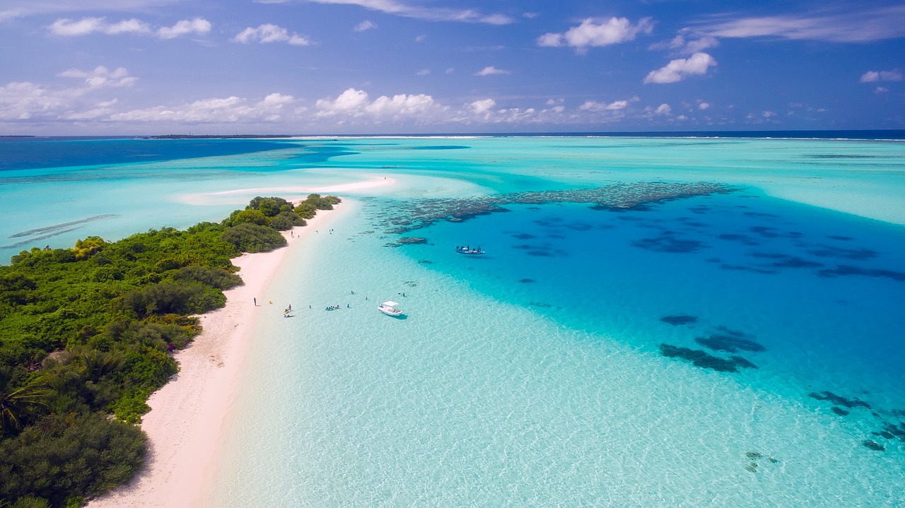 Familienurlaub auf hoher See: Lohnt sich ein schwimmendes Hotel? IHJO Magazin