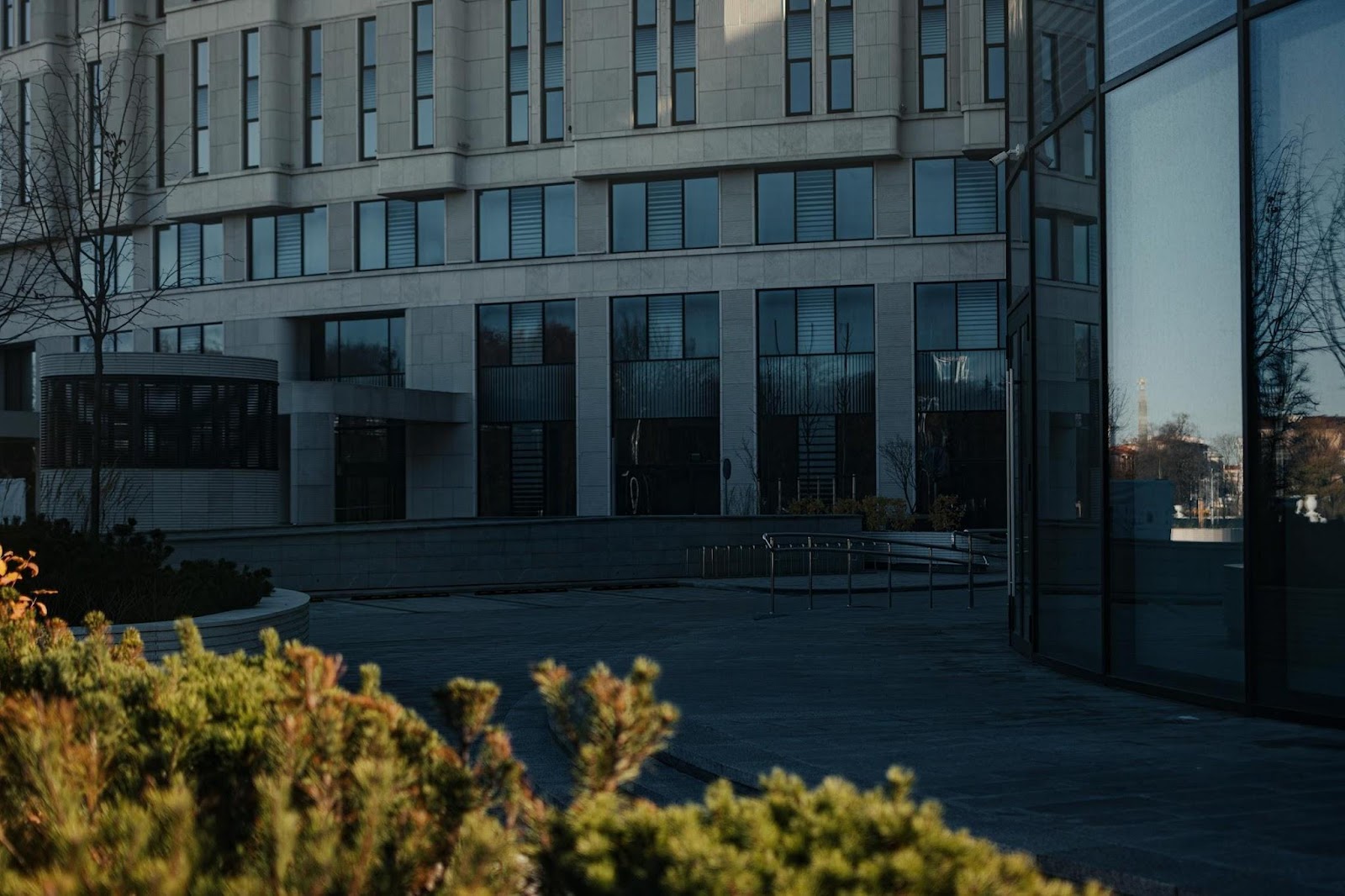 Challenges in Designing Modern News Houses
