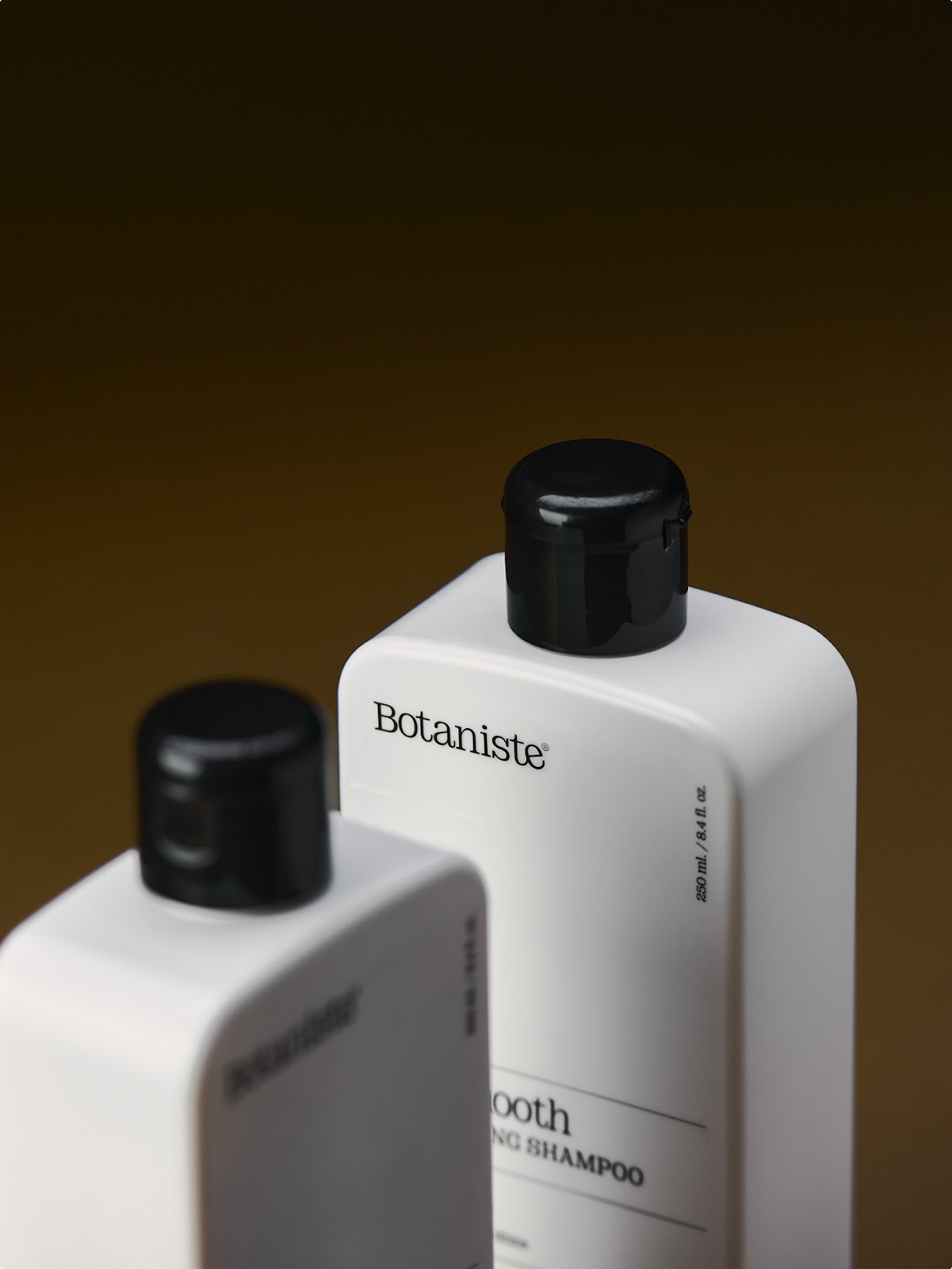 Image from the Botaniste: Elevating Haircare Through Packaging Design article on Abduzeedo