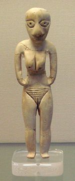 エジプトの女神像(紀元前4400年頃)