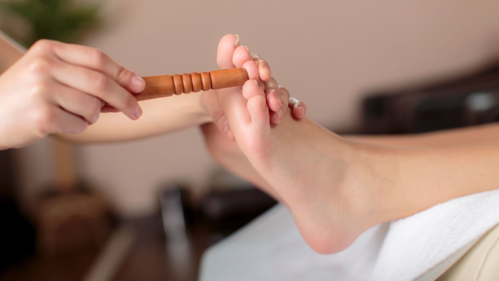 Top 5 Foot Massage Benefits You Should Know