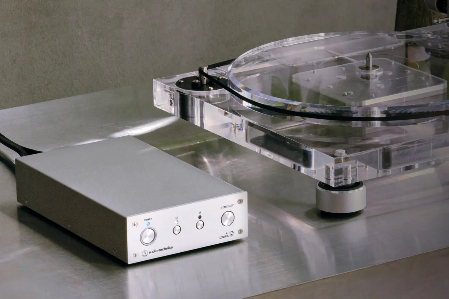 Audio-Technica AT-LPA2 control unit.