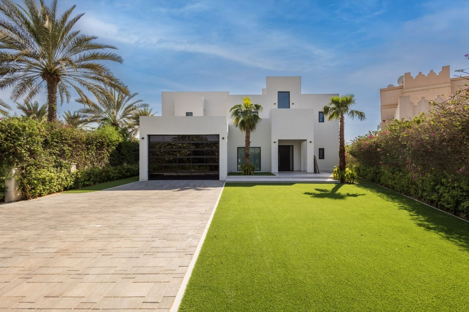 European Clusters Villas - Jumeirah Bay Island