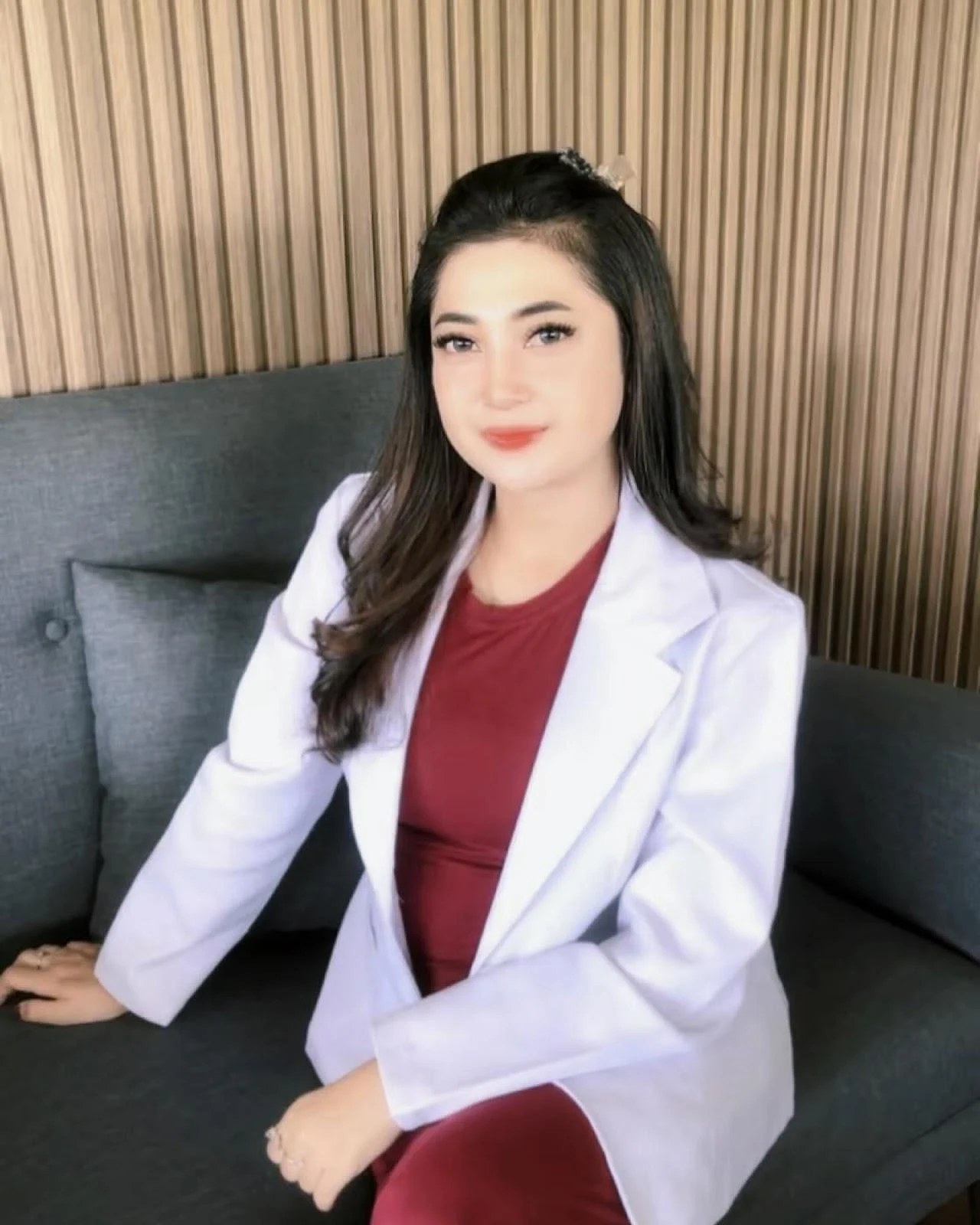 Gadis Cantik yang Membuat Setiap Langkah Mereka Terasa Begitu Menggairahkan, gadis cantik, langkah menggairahkan, cewek seksi