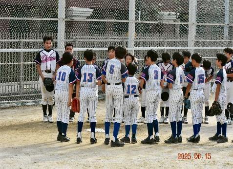ユニフォームを着た子供たち

AI 生成コンテンツは誤りを含む可能性があります。