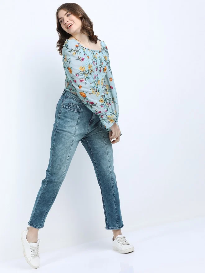 Mom fit jeans with floral tops