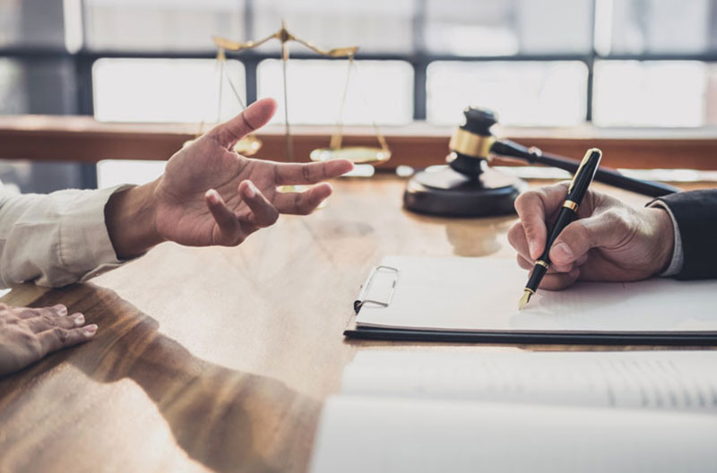 Tailored Legal Solutions: When to Consult Legal Experts for Specific Legal Challenges