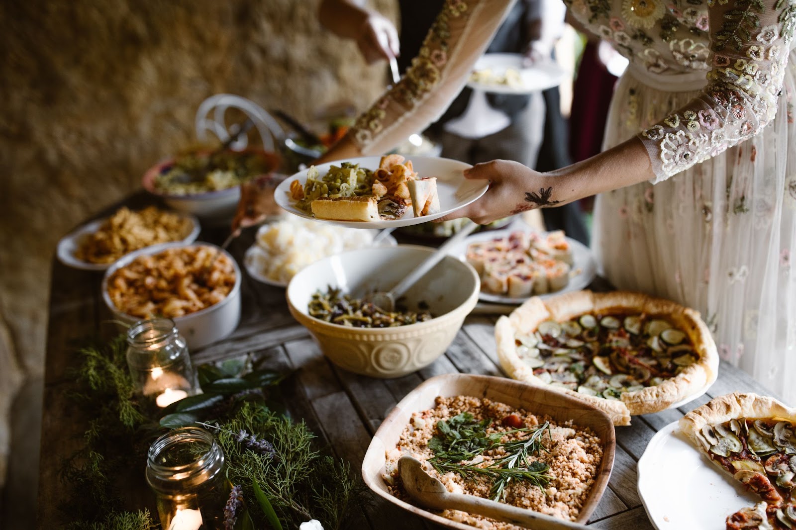 best food to serve at a wedding