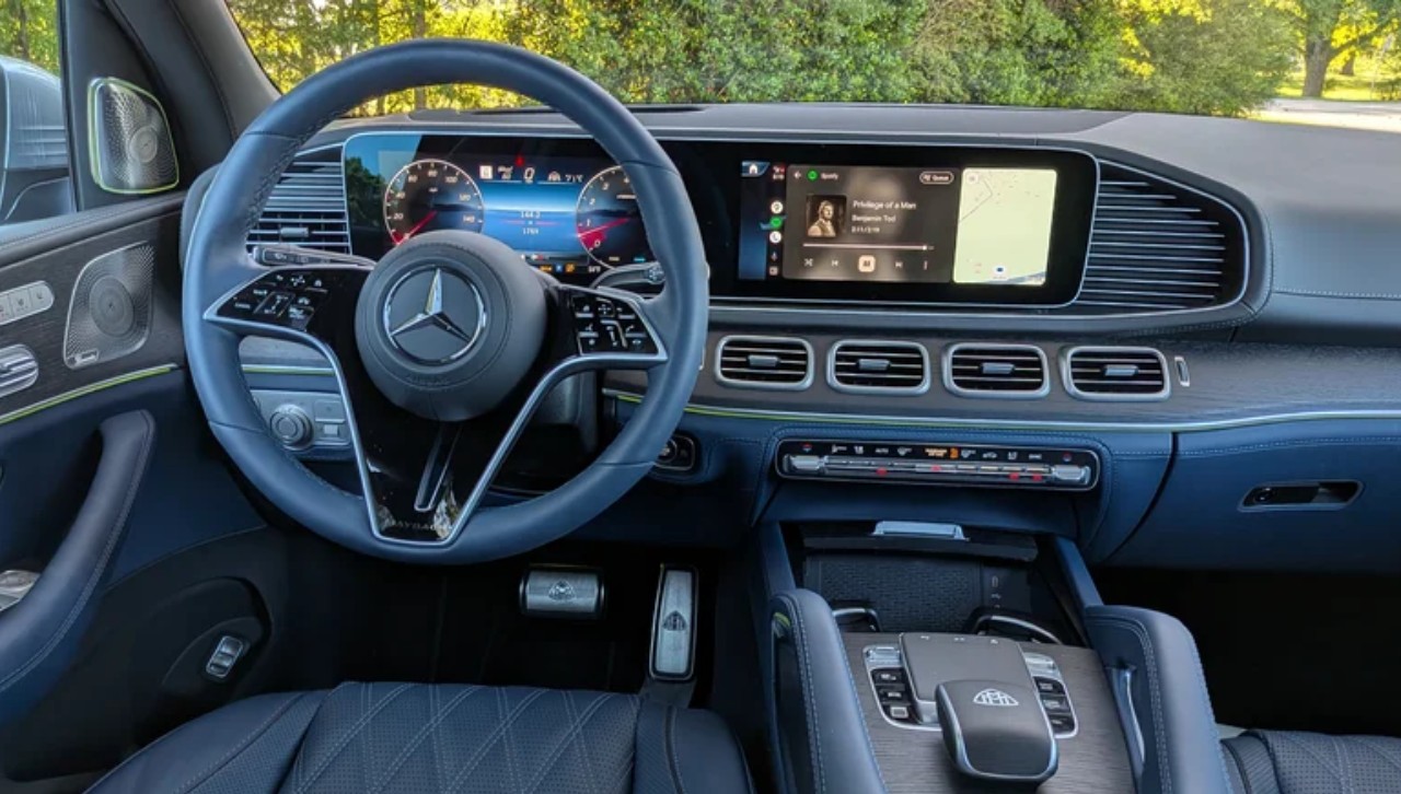 The 2025 Mercedes-Maybach GLS600 combines powerful performance, supreme luxury, and advanced technology to deliver an exceptional and unique riding experience. 