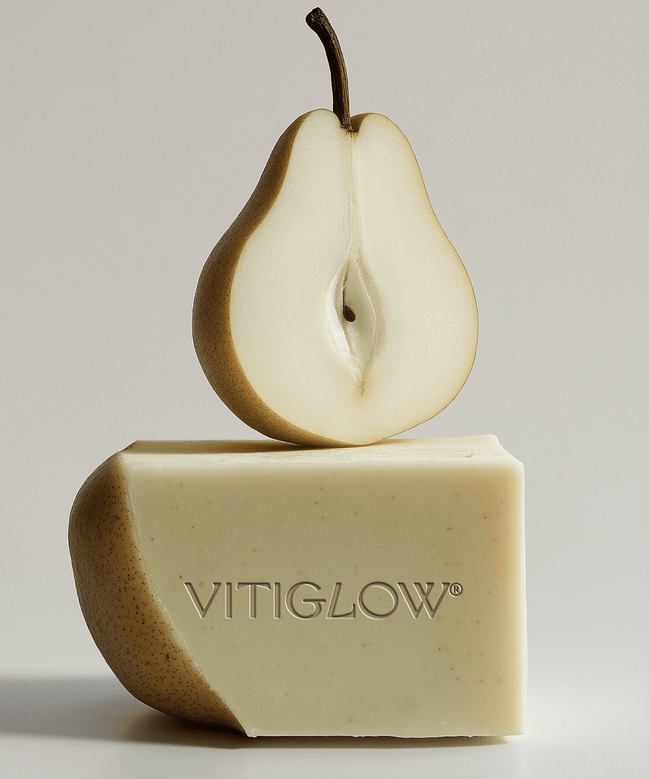 Image from the VITIGLOW: A Skincare Visual Identity That Celebrates Difference article on Abduzeedo