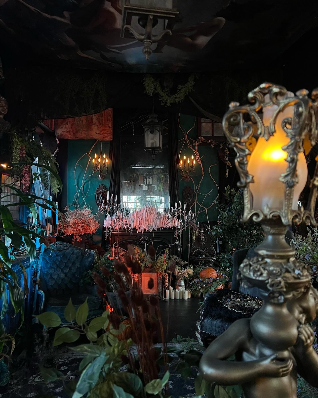 The Black Veil Studio