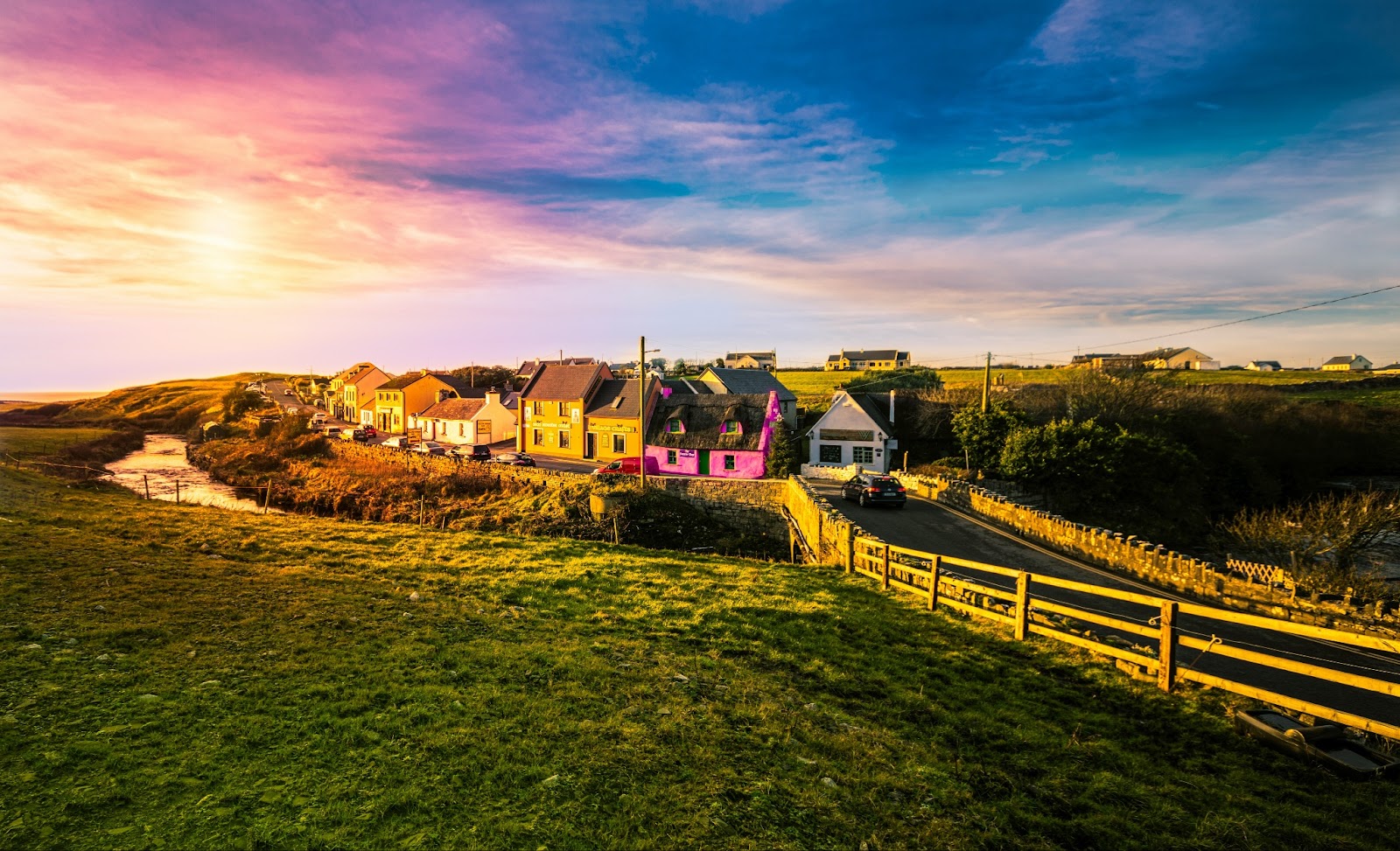 The picturesque countryside of Ireland, offering freedom and flexibility for travelers.